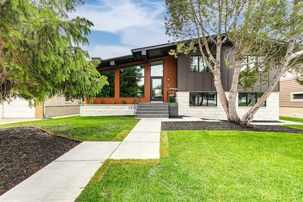 1311 Carlyle Road SW — photo 2