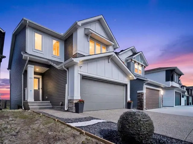 134 Hotchkiss Manor SE