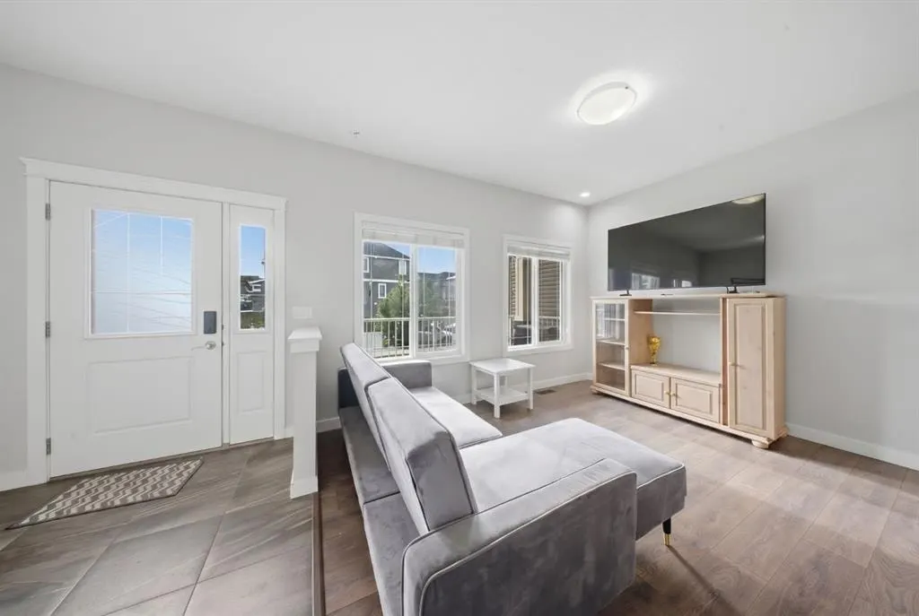 30 Evanscrest Heights NW — photo 3