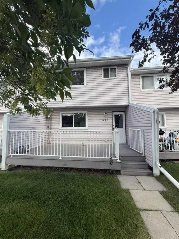 417 40 Street NE — photo 2