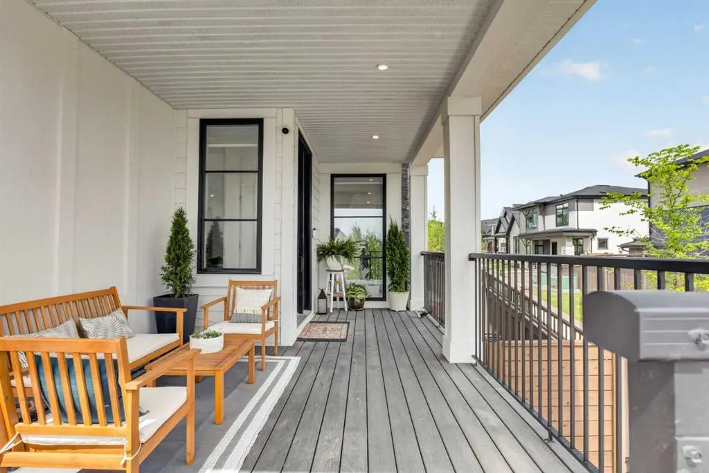 235 Treeline View SW — photo 3