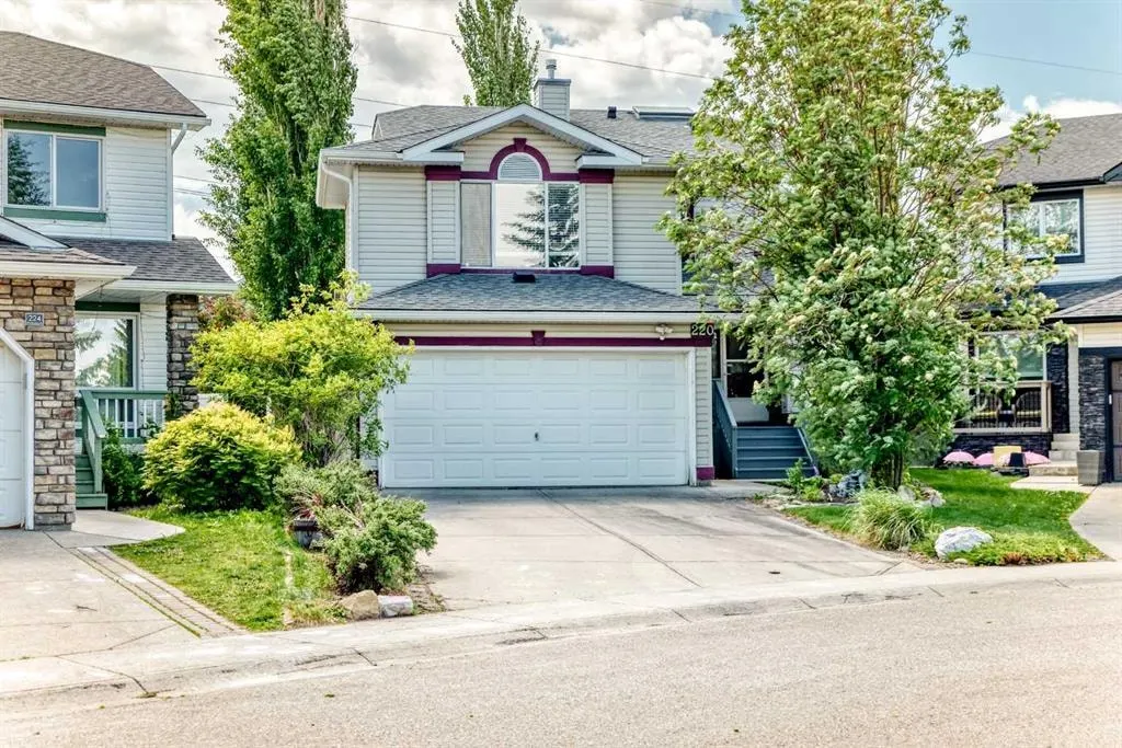 220 Shawbrooke Manor SW — photo 2