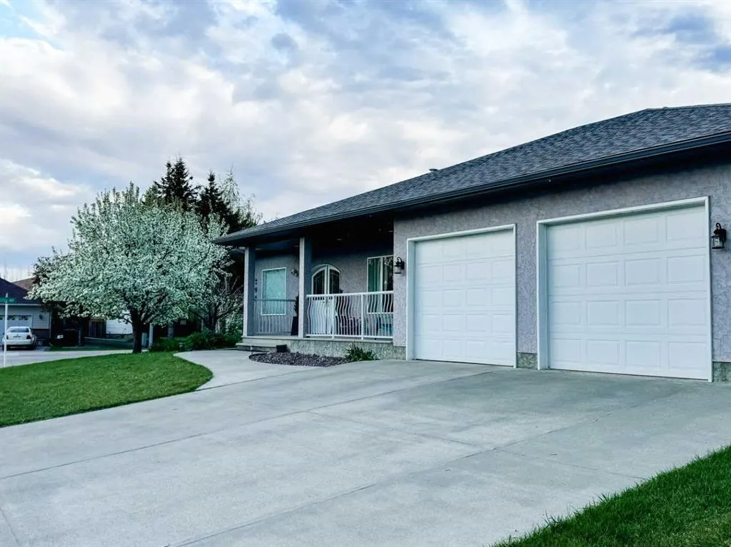 201 Aspen Way — photo 2
