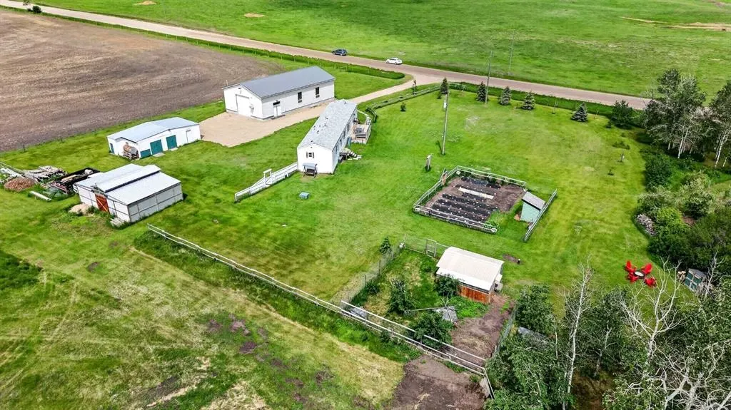 255049 Twp Rd 300 — photo 1