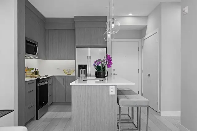 63 Corner Glen Crescent NE #2116
