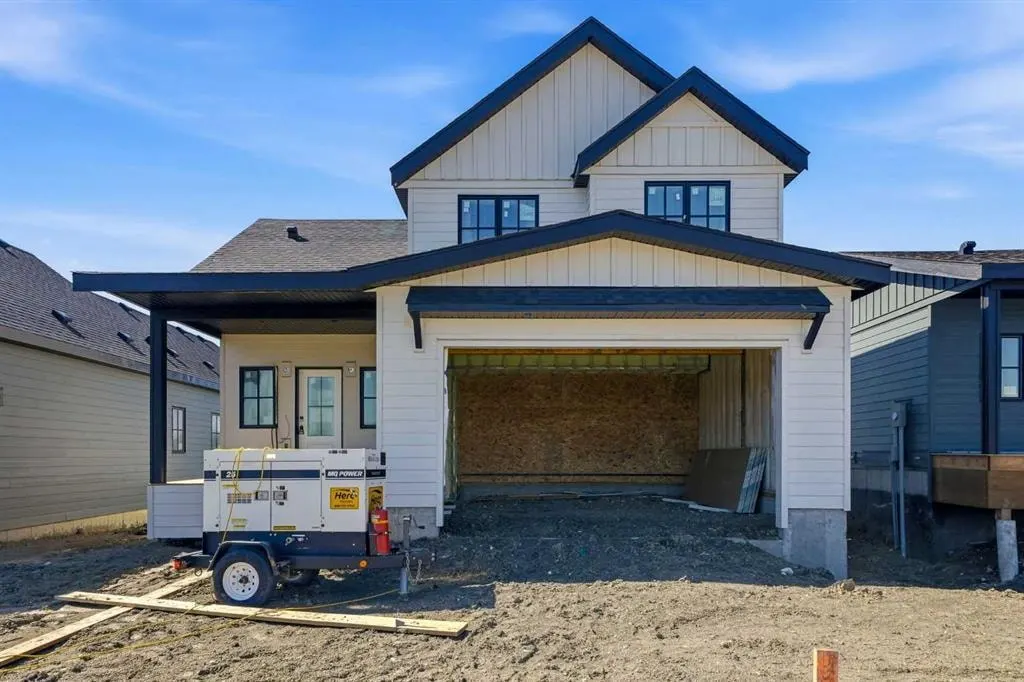 329 Flare Avenue SW — photo 3