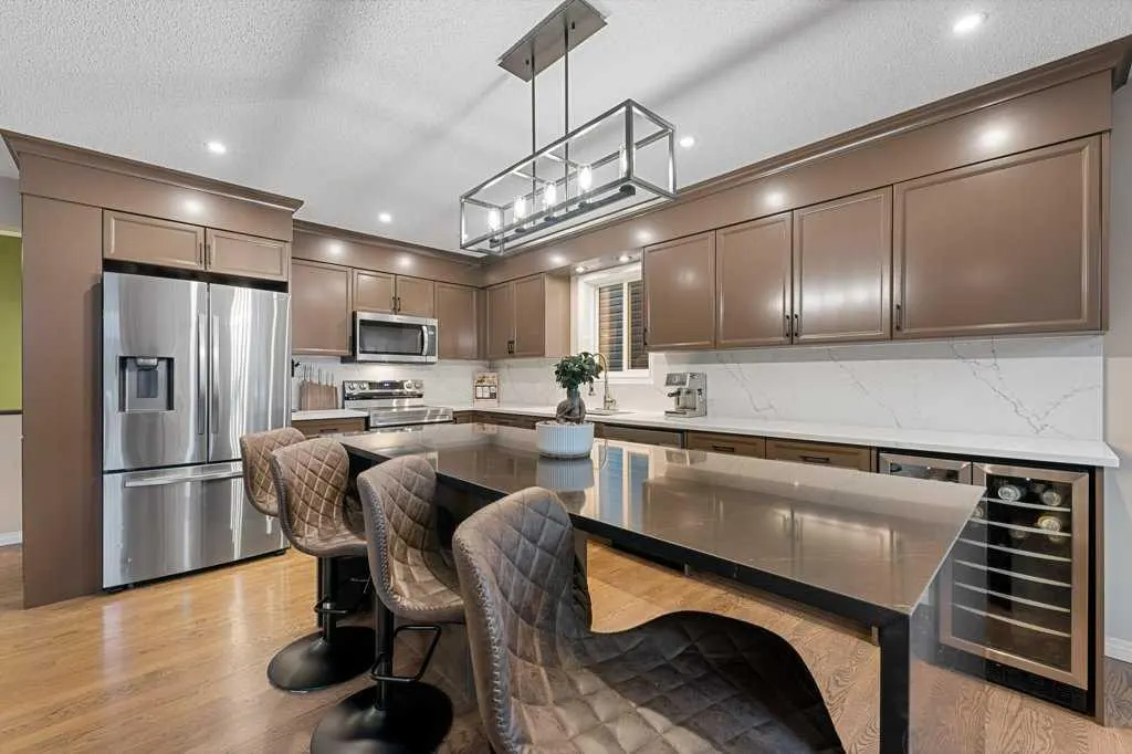 173 Bridleridge View SW — photo 3