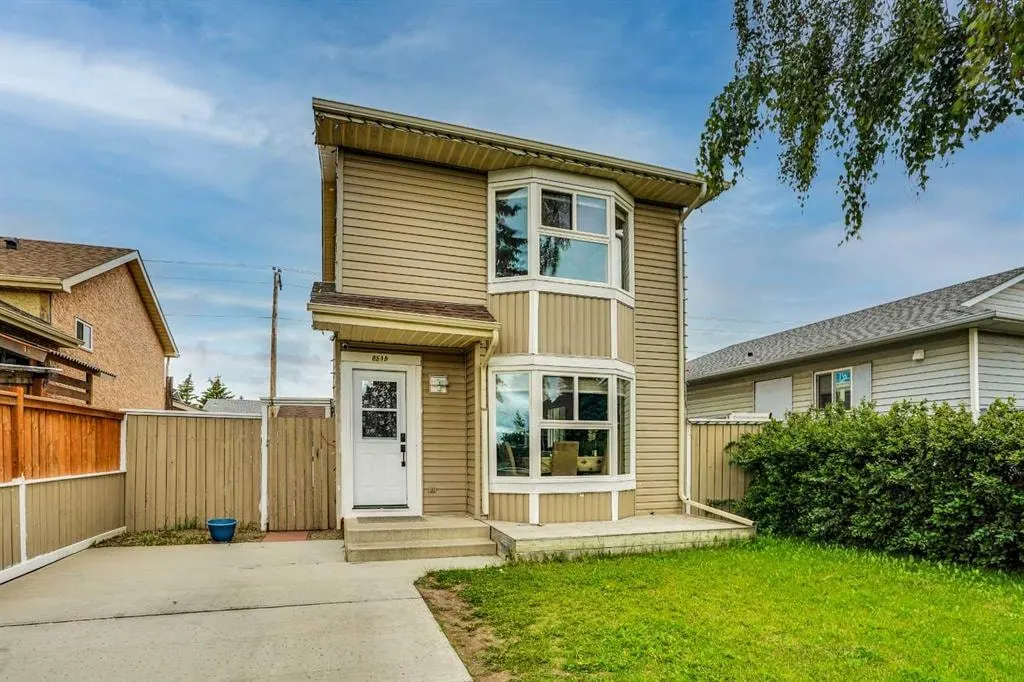 6515 Martingrove Drive NE — photo 3
