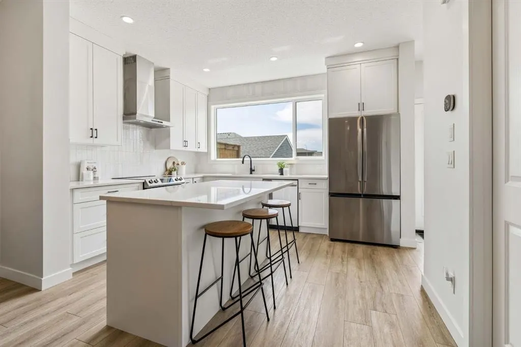 185 Emberside Hollow — photo 3