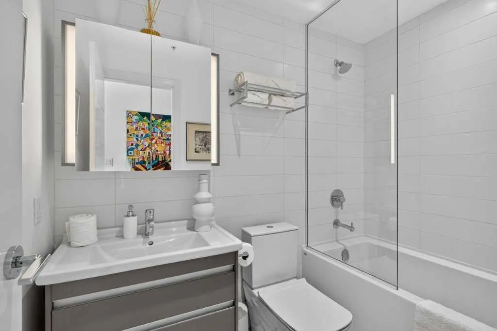930 16 Avenue SW #606 — photo 3