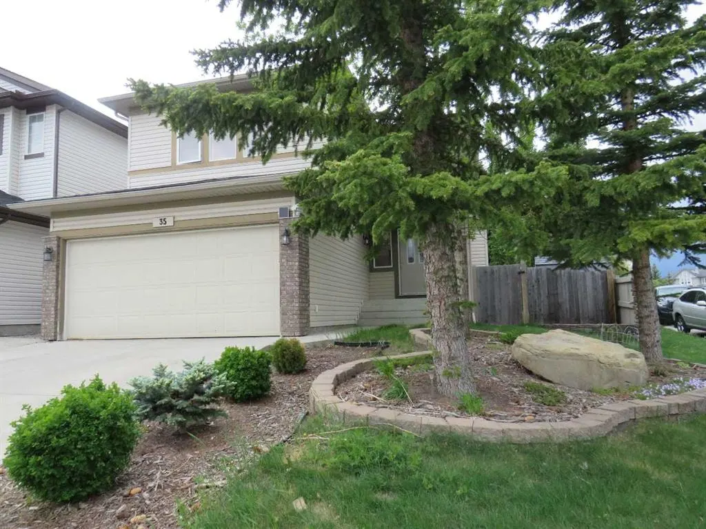 35 Panamount View NW — photo 3