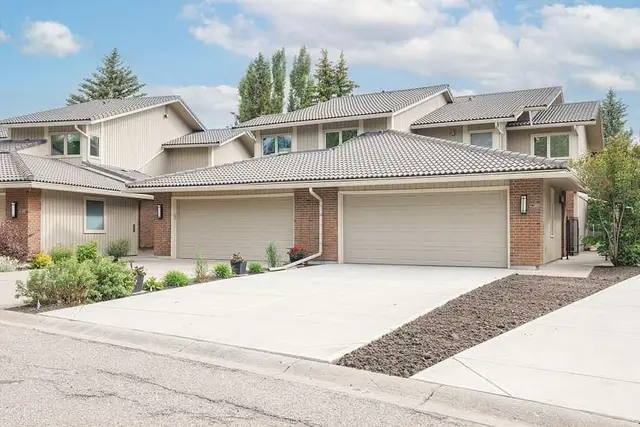 20 Midpark Crescent SE #258
