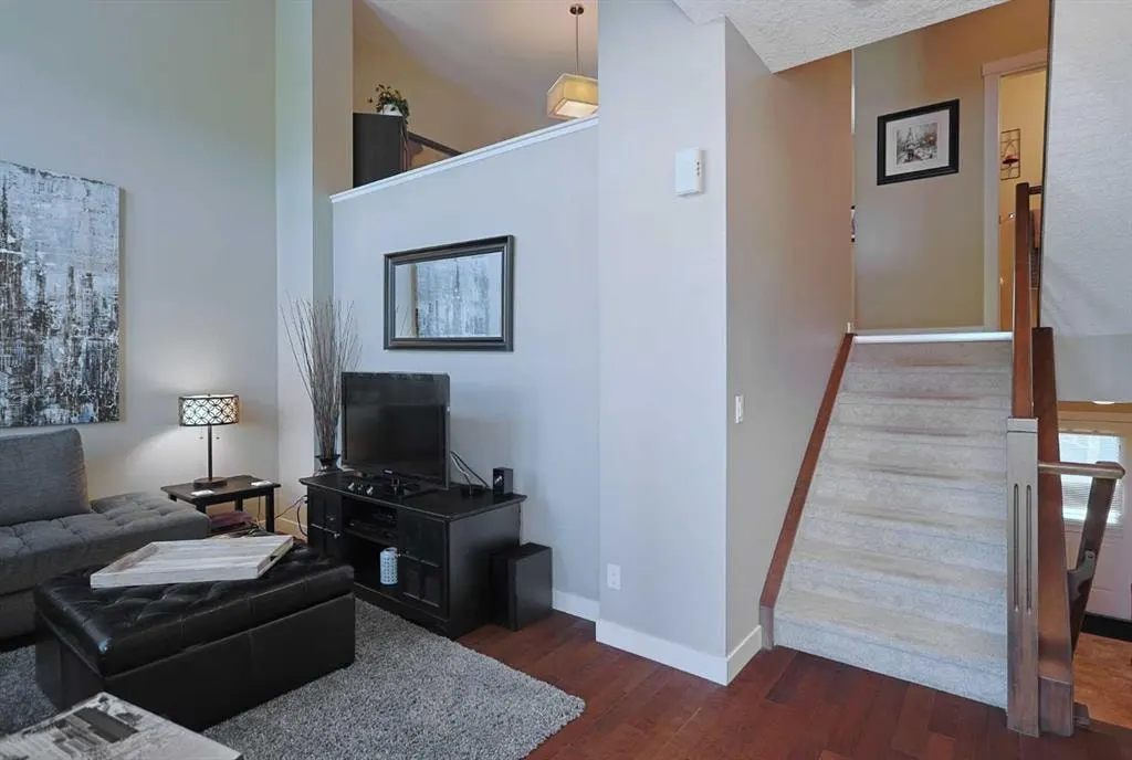505 Evanston Square NW — photo 2