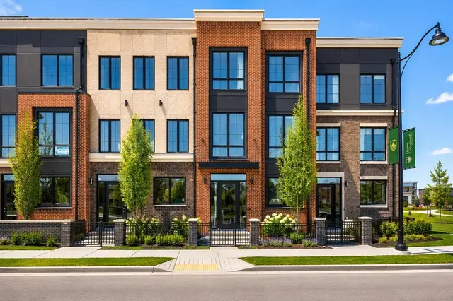 133 Greenwich Common NW