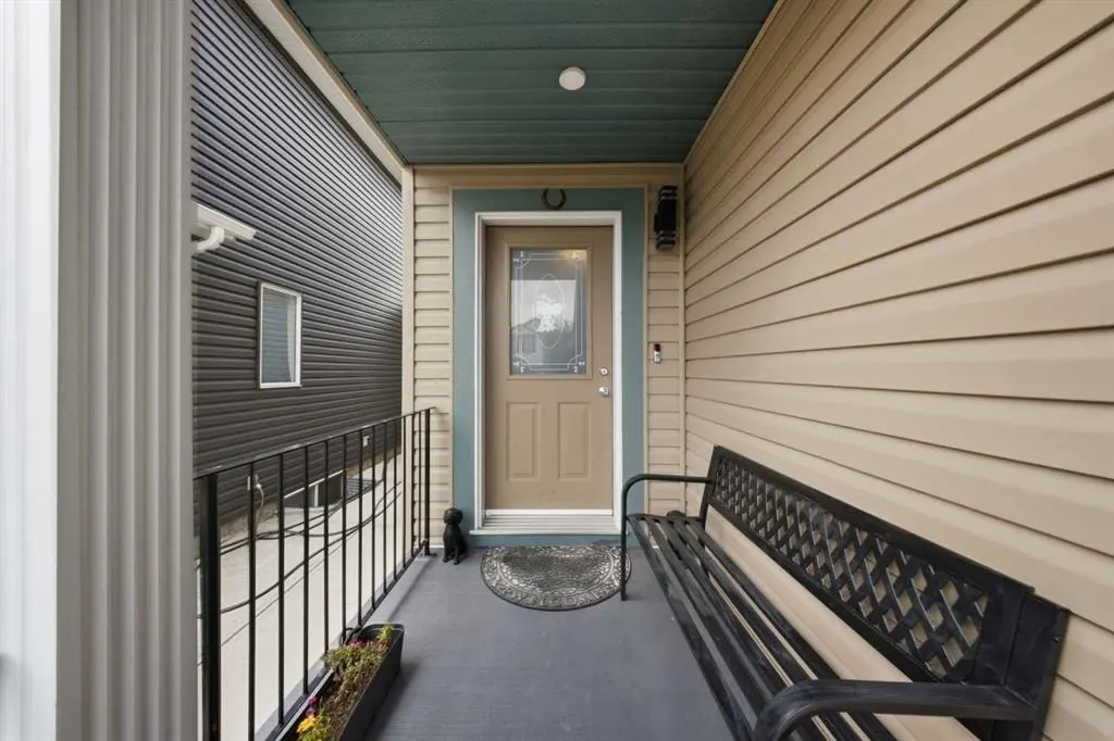 19 MARTHA'S MEADOW Close — photo 2