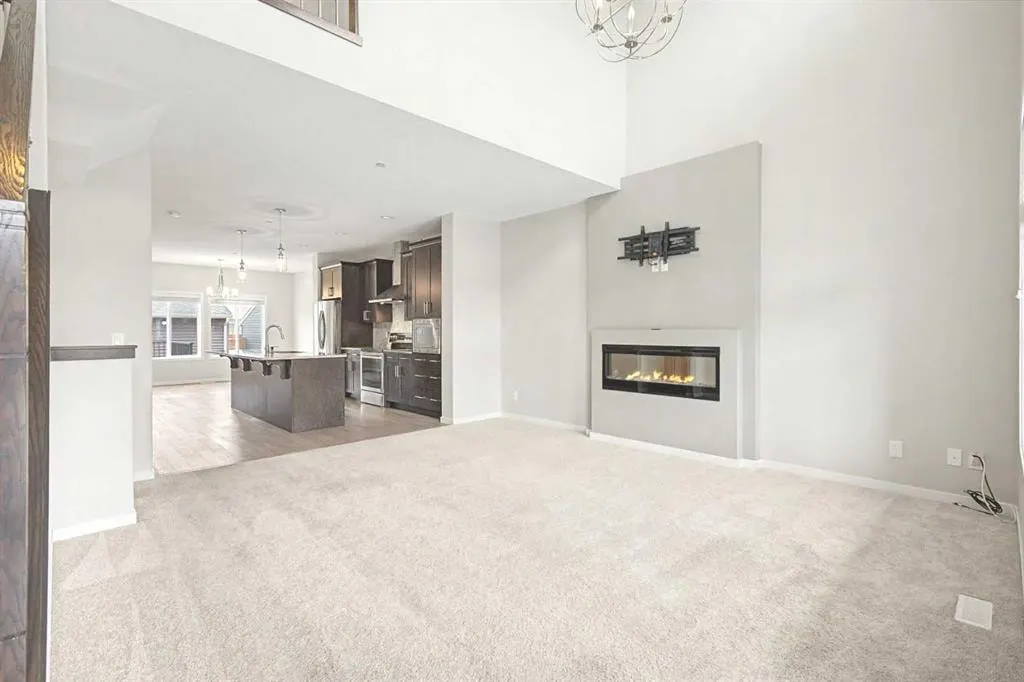 124 Howse Avenue NE — photo 3