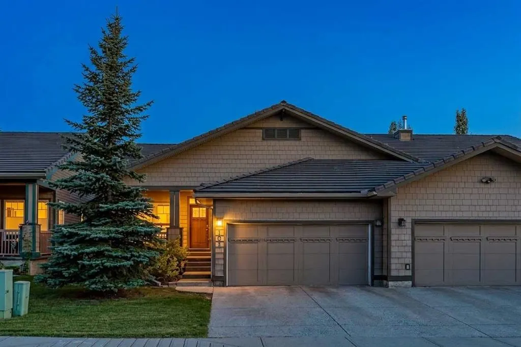 103 Bridle Estates Mews SW — photo 2