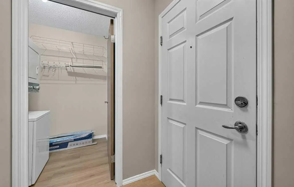 11 Somervale View SW #106 — photo 3