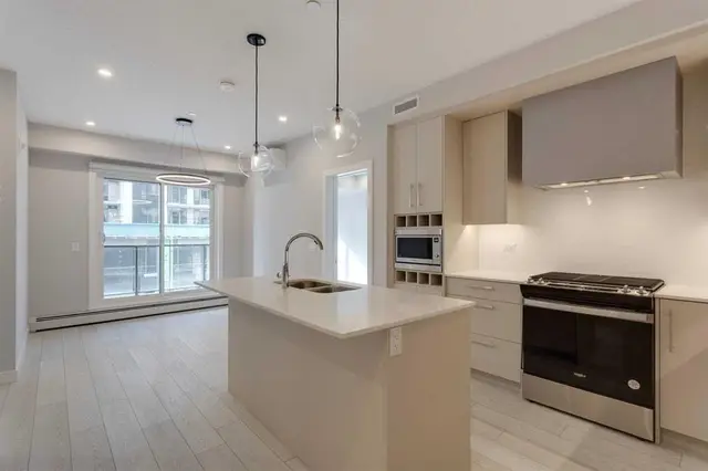 8370 Broadcast Avenue SW #206