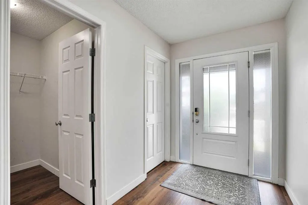 209 Windford Park SW — photo 3