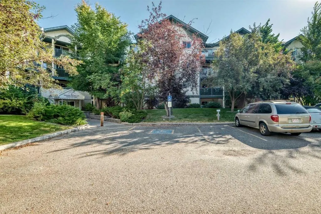 21 Dover Point SE #105 — photo 3