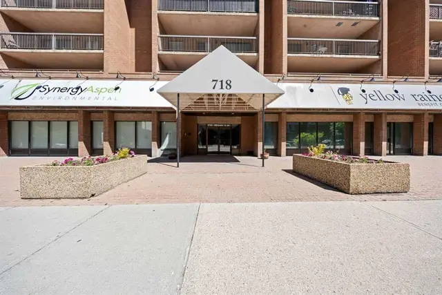 718 12 Avenue SW #305