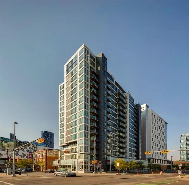 450 8 Avenue SE #1003 — photo 2