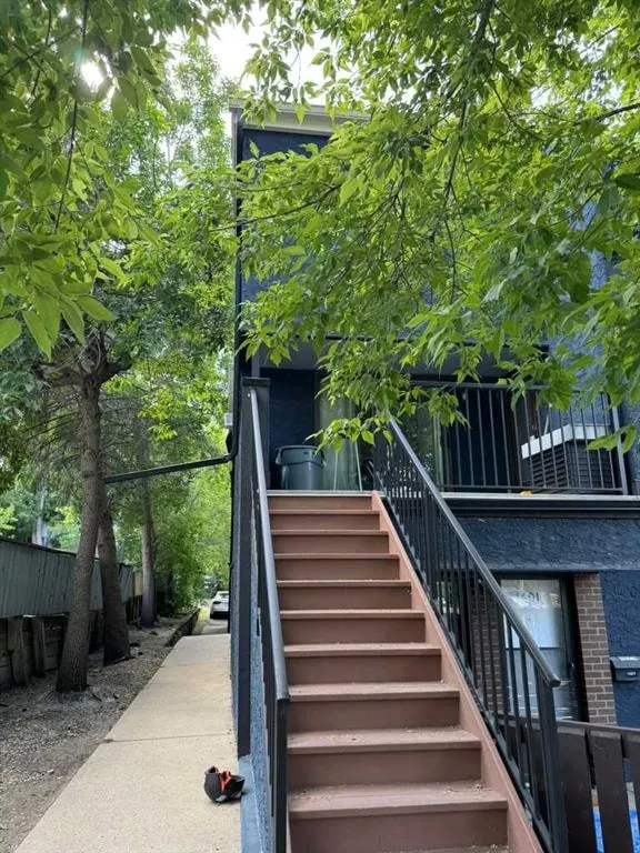 1605 16 Avenue SW #207 — photo 3