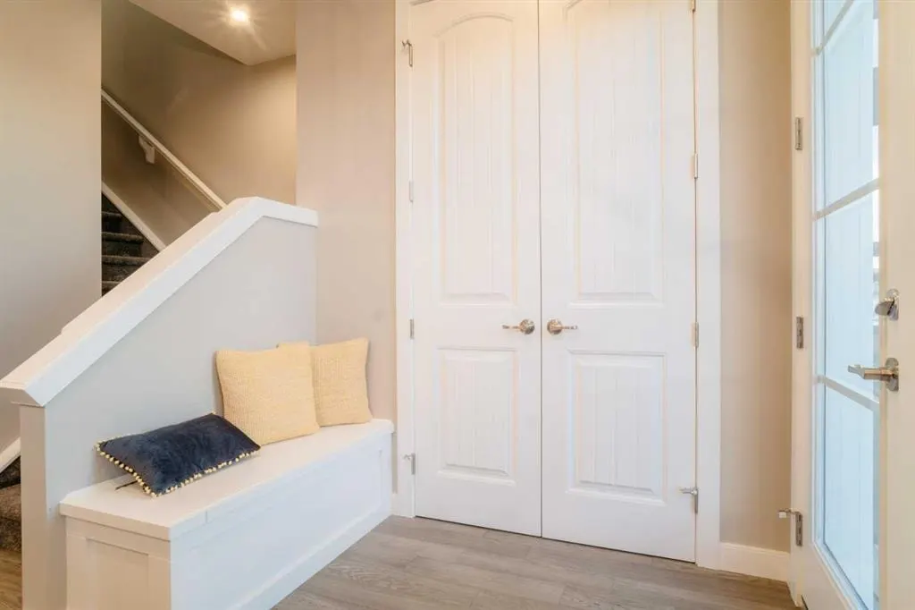 1138 Cobblestone Boulevard SW — photo 3