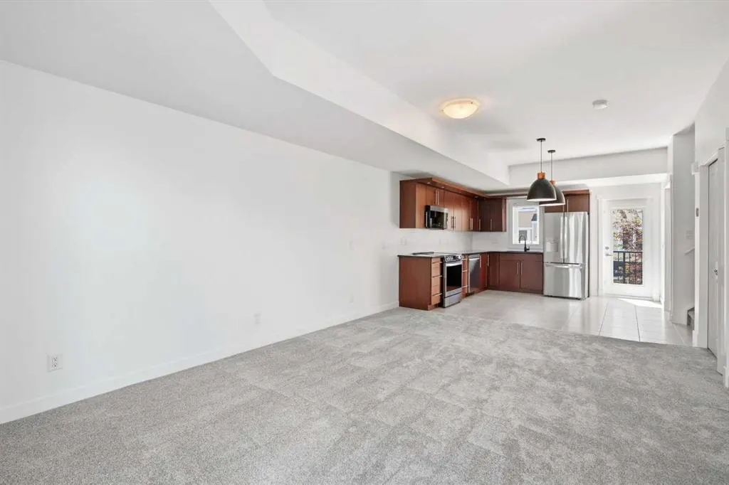 122 west springs Road SW — photo 3