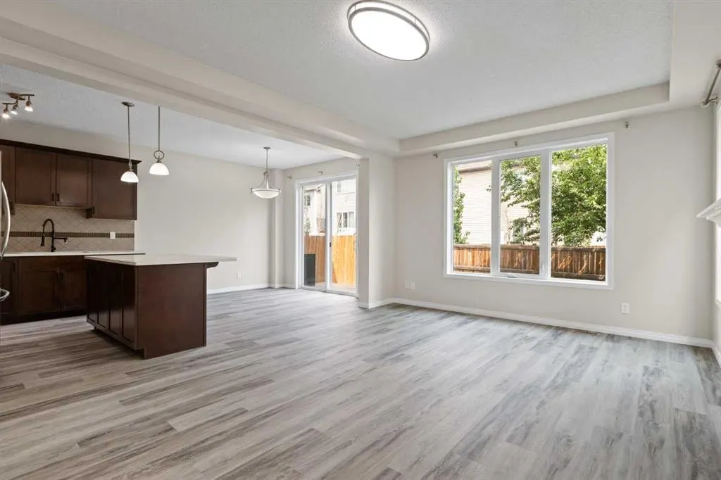 137 Windridge Road SW — photo 3