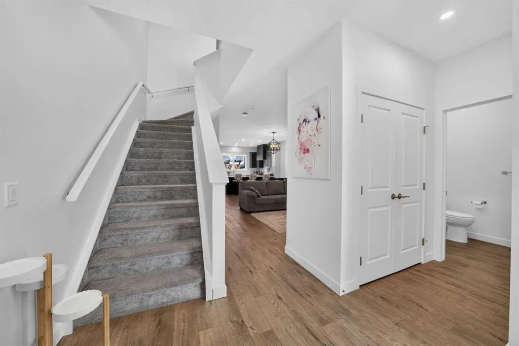 289 Magnolia Way SE — photo 3
