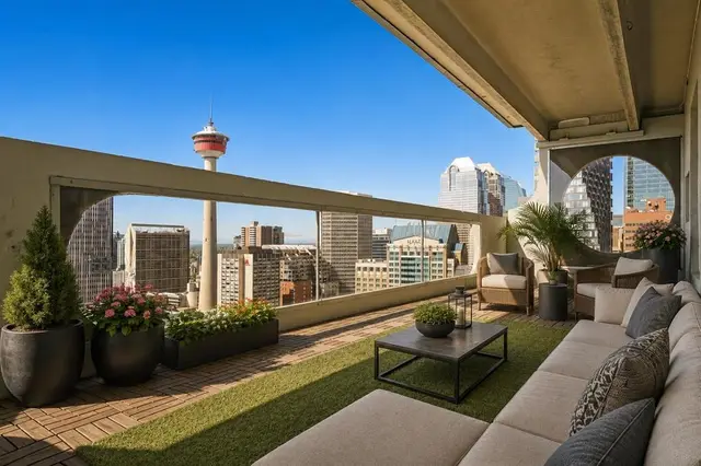 221 6 Avenue SE #2911