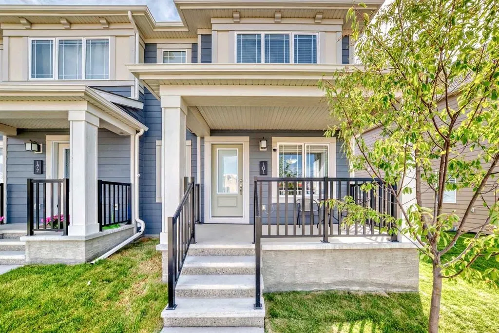 181 Yorkville Boulevard SW — photo 2