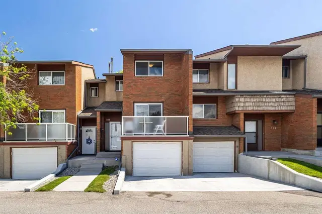 1305 Glenmore Trail SW #303