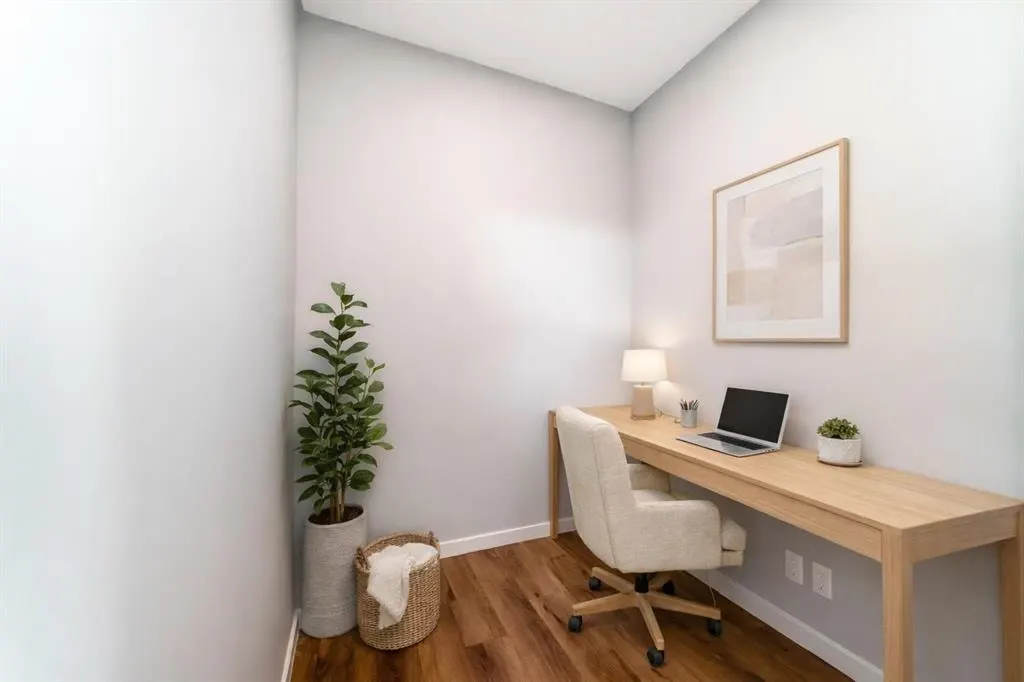 3037 Lanark Boulevard SE — photo 3