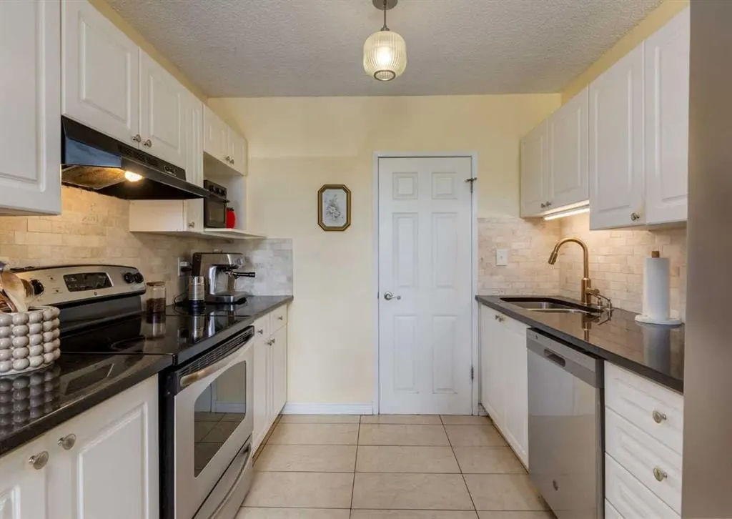 7007 4A Street SW #213 — photo 3