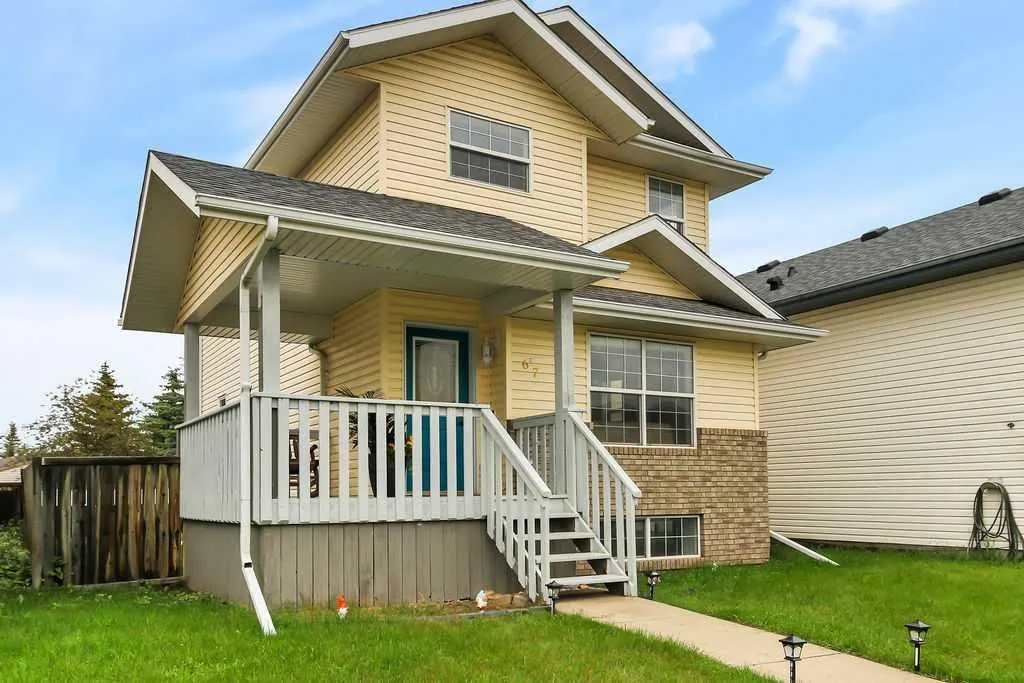 67 Durand Crescent — photo 2