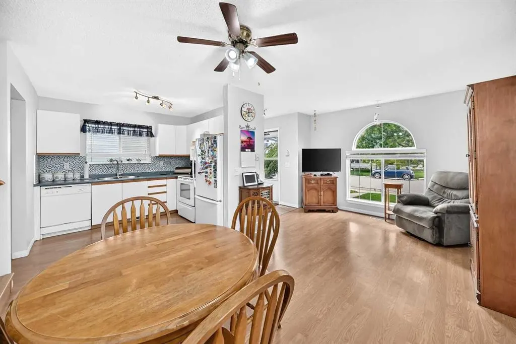 57 San Diego Way NE — photo 2