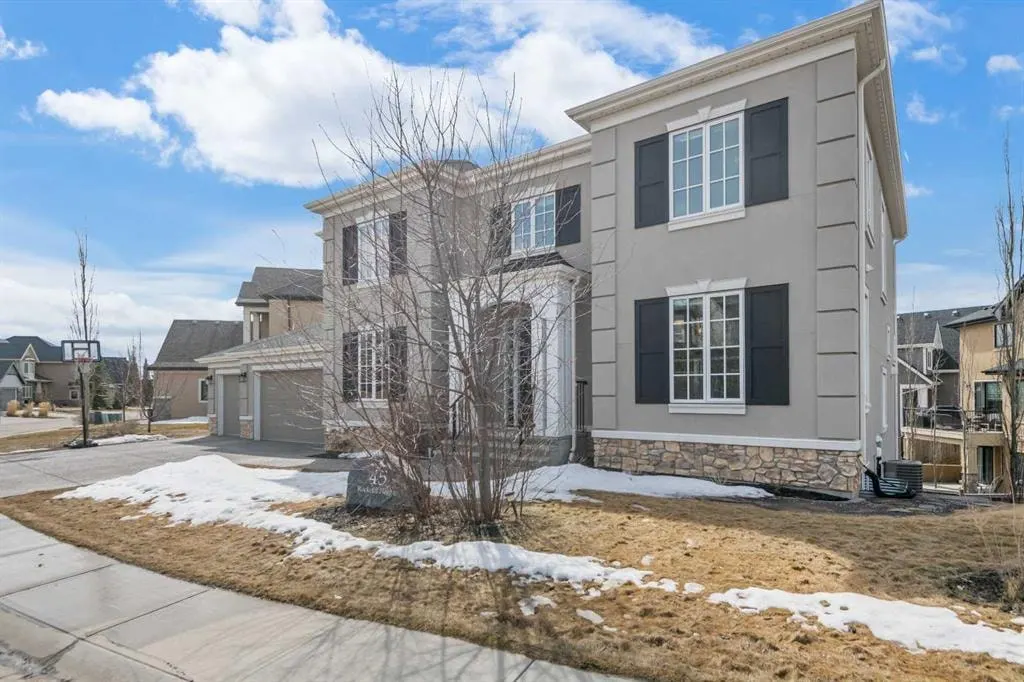 45 Rockcliff Heights NW — photo 1