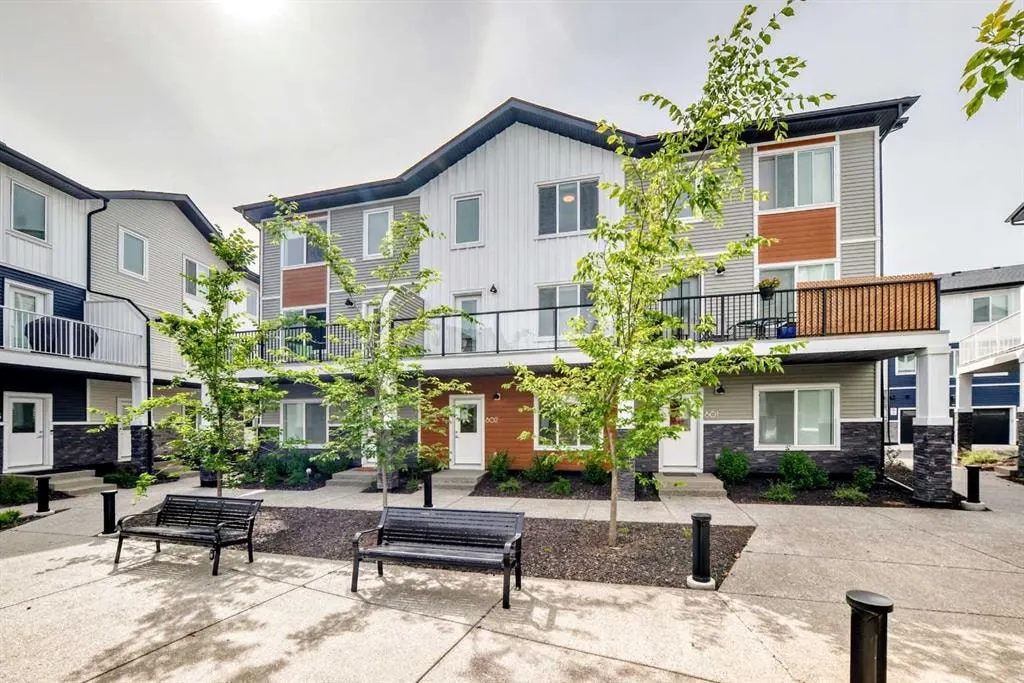 335 Creekside Boulevard SW #802 — photo 2