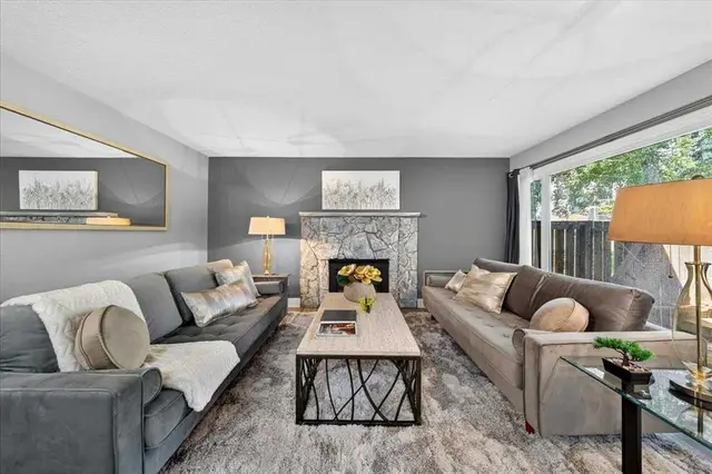 78 Glamis Green SW #166
