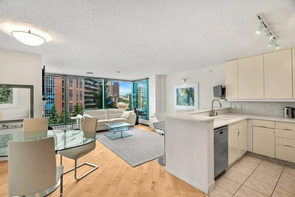 801 2 Avenue SW #501 — photo 2