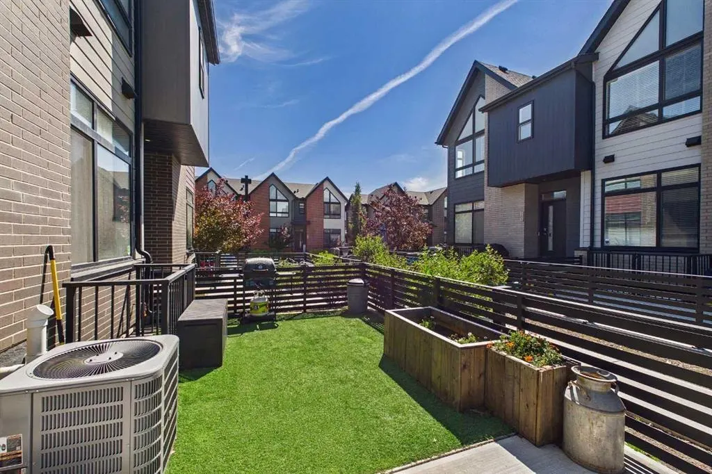 906 Sage Meadows Gardens NW — photo 3