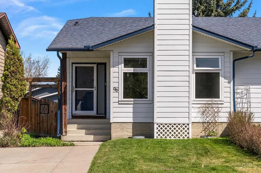 96 Jensen Crescent NE — photo 2