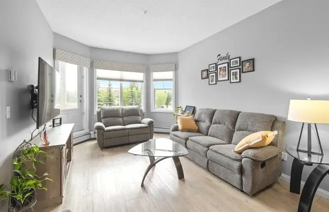 8 Prestwick Pond Terrace SE #220