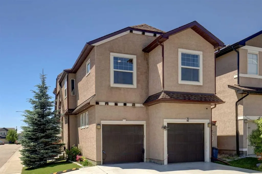 5 Covecreek Mews NE — photo 3