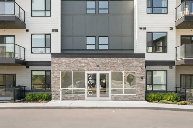 42 Cranbrook Gardens SE #2310