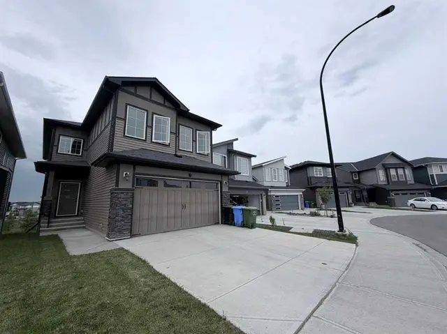 300 Carringvue Place NW