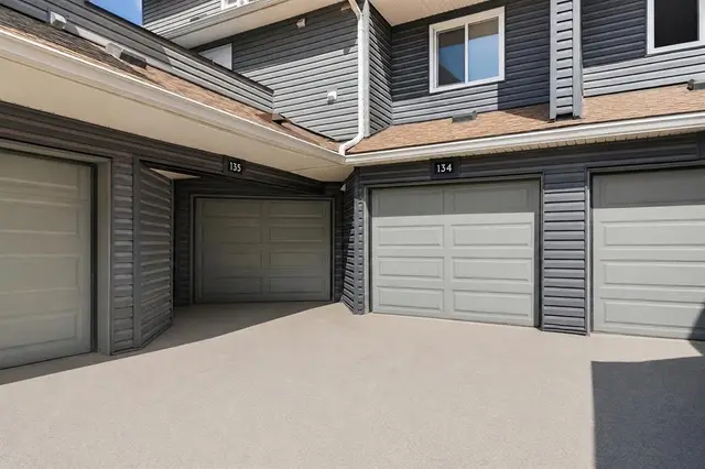 48 Glamis Green SW #134